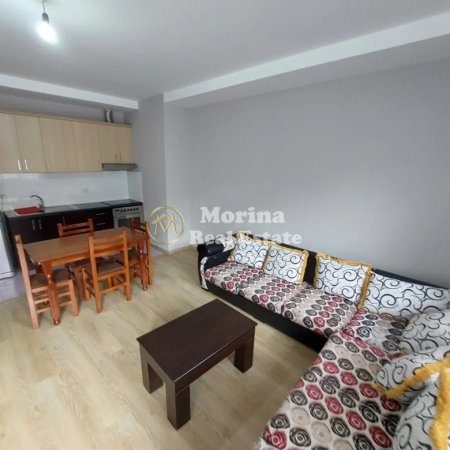 Tirane, jepet me qera shtepi 2+1 Kati 0, 90 m² 350 € (Sauk)