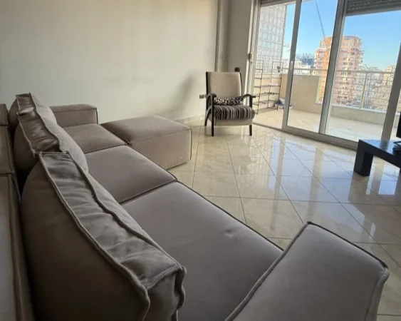 Tirane, jepet me qera apartament 2+1 Kati 9, 100 m² 850 € (Stadiumi Dinamo)