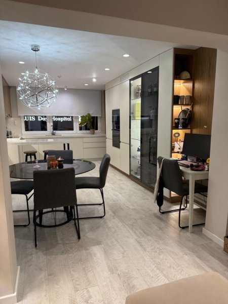 Tirane, shitet apartament 1+1 Kati 4, 82 m² 199.000 € (Shushica te Stadiumi Dinamo)