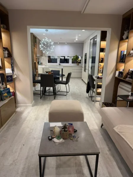 Tirane, shitet apartament 1+1 Kati 4, 82 m² 199.000 € (Shushica te Stadiumi Dinamo)