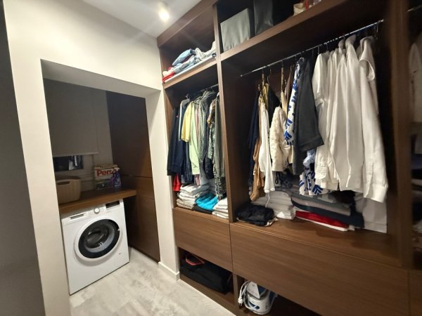 Tirane, shitet apartament 1+1 Kati 4, 82 m² 199.000 € (Shushica te Stadiumi Dinamo)