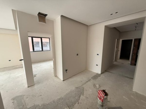 Tirane, shitet apartament 3+1+Aneks+Ballkon Kati 6, 213 m² 245.000 € 