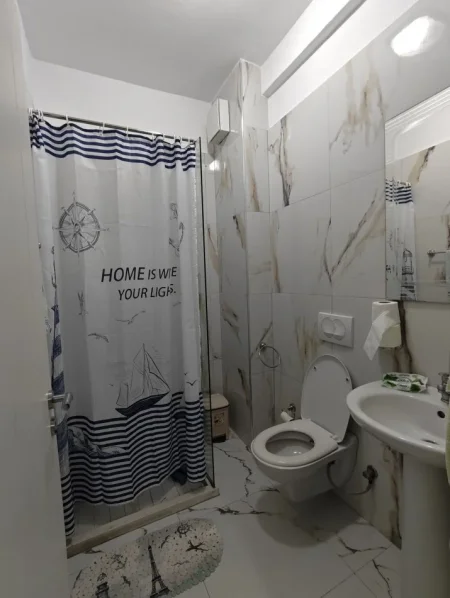 Shitet apartament 1+1+Ballkon Kati 1, 50 m² 107.000 € (GJIRI I LALZIT)