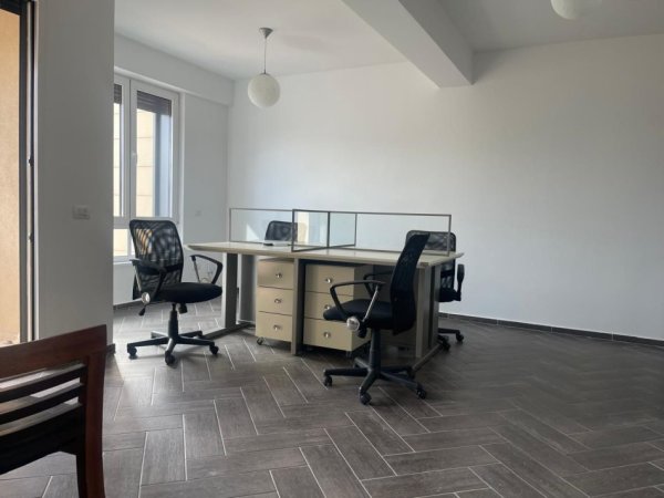 Tirane, jepet me qera apartament 1+1 Kati 8, 61 m² 800 € (MYSLYM SHYRI)