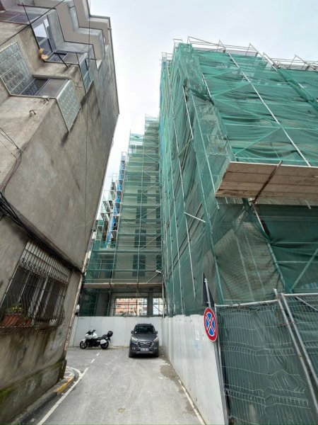 Tirane, shitet apartament 2+1+Ballkon Kati 4, 105 m² 313.500 € (Stadiumi Dinamo)