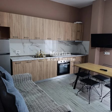 Tirane, jepet me qera shtepi 1+1 Kati 2, 65 m² 300 € (Prane Top Channel)