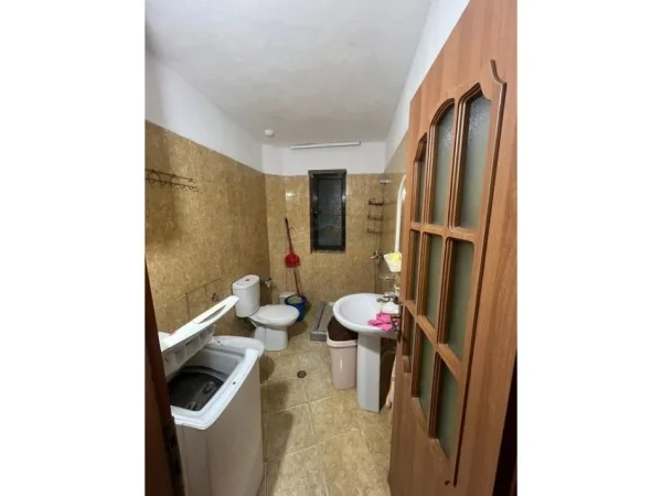 Tirane, shitet apartament 1+1+Ballkon Kati 0, 57 m² 100.000 € (ALI DEMI,TIRANE)
