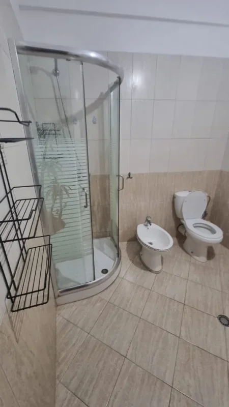 Shitet Apartament 2+1 me Ballkon ne Astir,  157.000 €URO