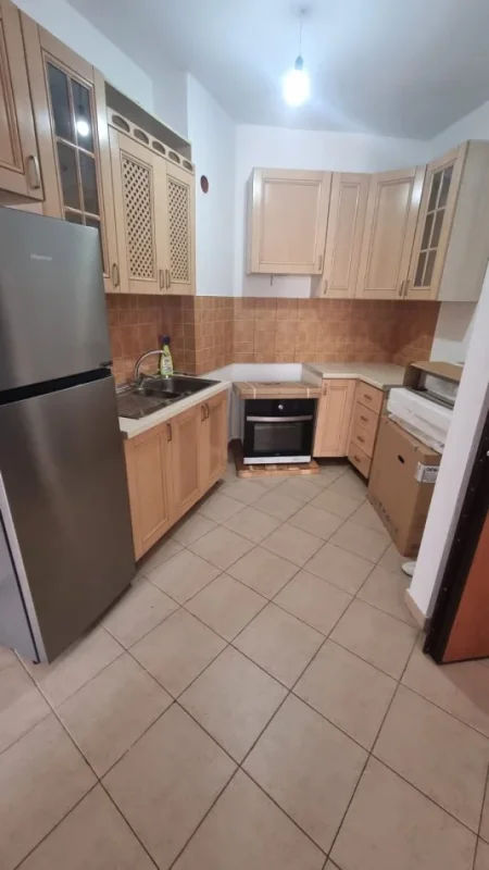 Shitet Apartament 2+1 me Ballkon ne Astir,  157.000 €URO