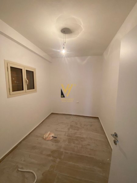 Tirane, shitet apartament 2+1+Ballkon Kati 4, 70 m² 95.000 € (FRESKU)