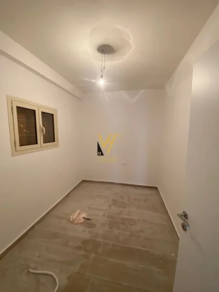 Tirane, shitet apartament 2+1+Ballkon Kati 4, 70 m² 95.000 € (FRESKU)