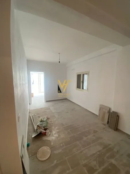 Tirane, shitet apartament 2+1+Ballkon Kati 4, 70 m² 95.000 € (FRESKU)