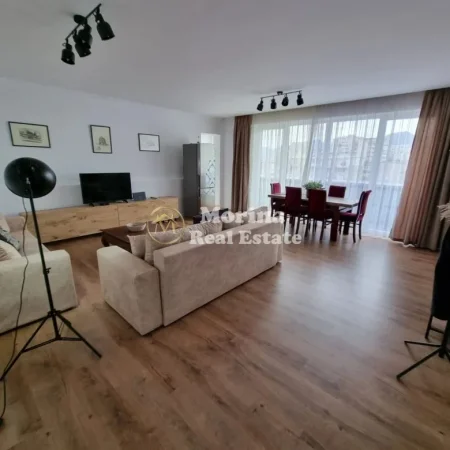 Tirane, jepet me qera apartament 1+1 Kati 5, 85 m² 750 € (Rruga Mine Peza)