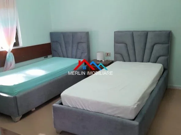 Tirane, jepet me qera apartament 2+1+Ballkon Kati 2, 110 m² 622 € (RRUGA MINE PEZA)