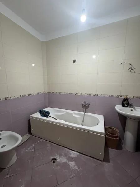 Shqiperi, jepet me qera apartament 3+1+Aneks+Ballkon Kati 6, 140 m² 500 € (Teodor Keko)