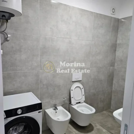 Tirane, jepet me qera apartament 1+1 Kati 3, 70 m² 450 € (Univers City)