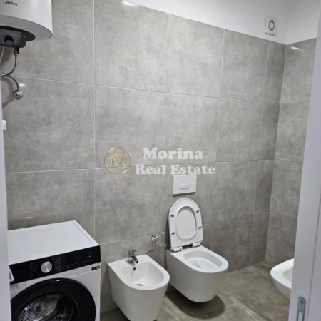 Tirane, jepet me qera apartament 1+1 Kati 3, 70 m² 450 € (Univers City)
