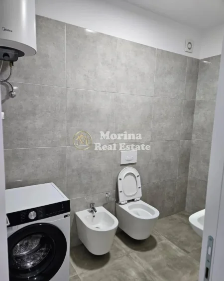 Tirane, jepet me qera apartament 1+1 Kati 3, 70 m² 450 € (Univers City)