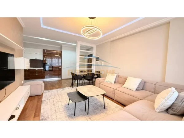 Tirane, jepet me qera apartament 2+1 Kati 7, 111 m² 650 € (Rruga Mikel Maruli, Unaza e Re)