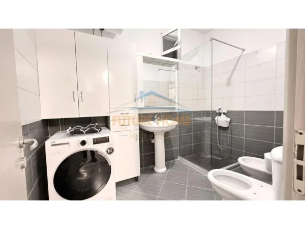 Tirane, jepet me qera apartament 2+1 Kati 7, 111 m² 650 € (Rruga Mikel Maruli, Unaza e Re)
