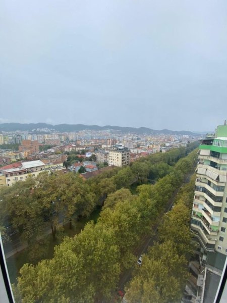 Tirane, shitet apartament 2+1+Ballkon Kati 13, 125 m² (Ekspozita)