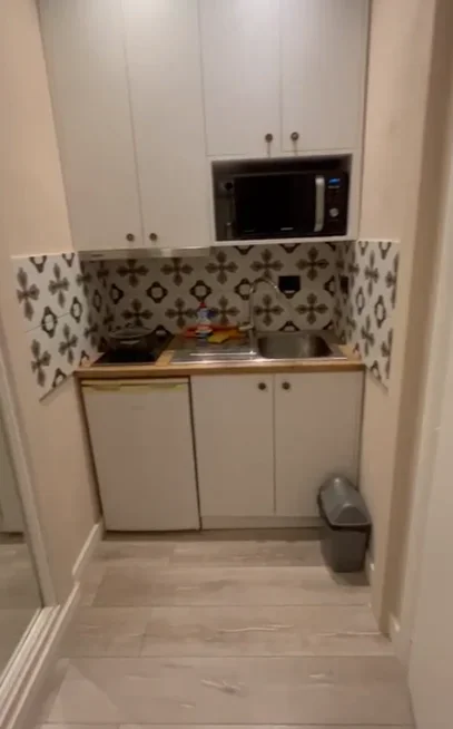 Tirane, jepet me qera apartament 2+1 Kati 7, 1.500 € (9 KATESHET)