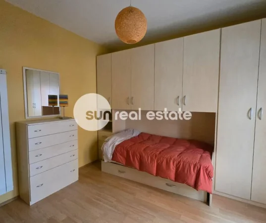 Shkoder, jepet me qera apartament 2+1+Ballkon Kati 1, 121 m² (QENDER)