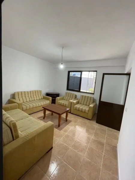 Tirane, jepet me qera shtepi 2+1 Kati 1, 75 m² 380 € (Misto Mame ,Rruga Bego Hoxha)