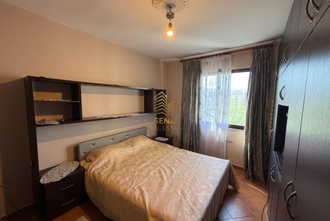 Tirane, jepet me qera apartament 1+1+Aneks+Ballkon Kati 5, 100 m² 450 € (Laprake, prane Kupoles)