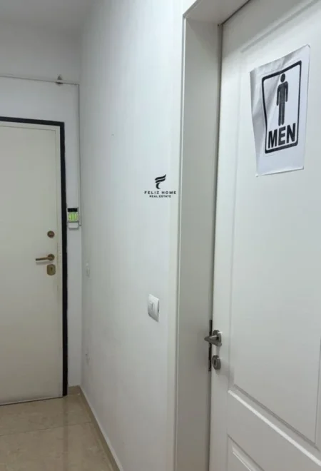 Tirane, jepet me qera zyre Kati 6, 105 m² 1.100 € (MYSLYM SHYRI)