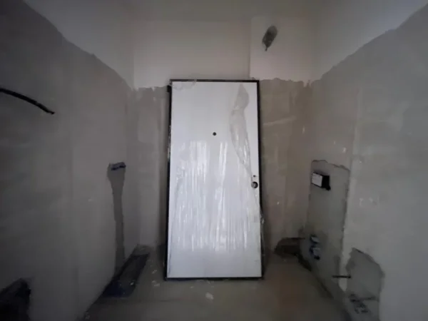 Tirane, shitet apartament 1+1 Kati 1, 73 m² 87.860 € (Paskuqan.)