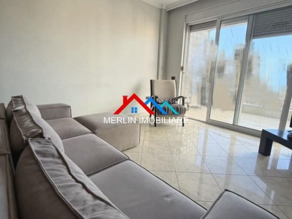 Tirane, jepet me qera apartament 2+1+Ballkon Kati 9, 100 m² 880 € (RRUGA SAMI FRASHERI,BLLOK)