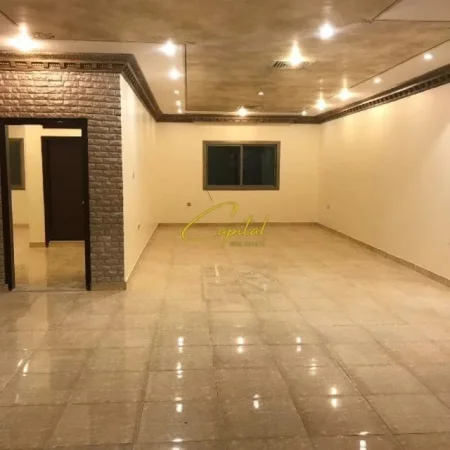 Tirane, jepet me qera dyqan Kati 0, 45 m² 800 € (21 DHJETORI)