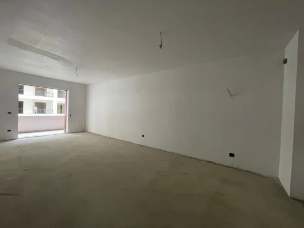 Tirane, shitet apartament 1+1 Kati 1, 82 m² 98.220 € (Paskuqan)