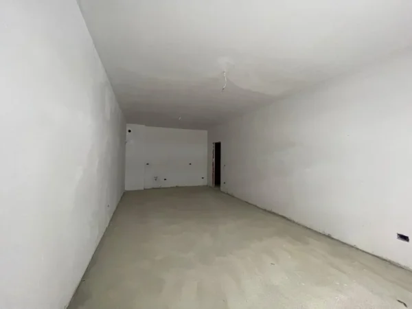 Tirane, shitet apartament 1+1 Kati 1, 82 m² 98.220 € (Paskuqan)