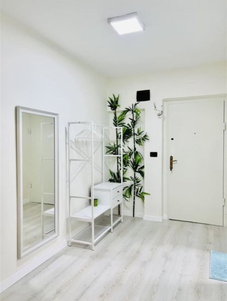 Tirane, jepet me qera apartament 1+1 Kati 3, 65 m² 600 € (Pranë Stadiumit Dinamo)