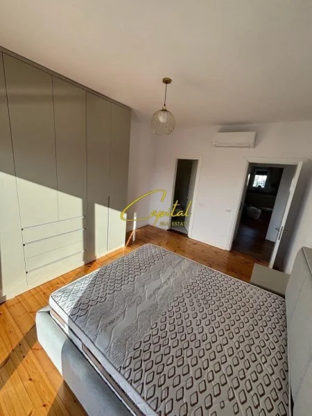 Tirane, jepet me qera apartament 2+1 Kati 6, 100 m² 800 € (RRUGA BARDHYL)