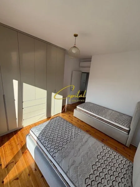 Tirane, jepet me qera apartament 2+1 Kati 6, 100 m² 800 € (RRUGA BARDHYL)