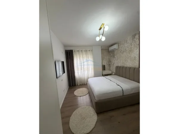 Qera , Apartament 1+1 , Liqeni i thate ,Tirane