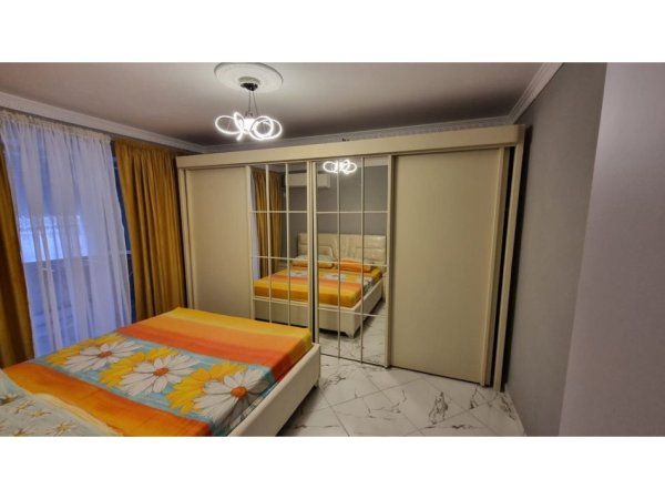 Tirane, jepet me qera apartament 1+1 Kati 1, 57 m² 520 € (VASIL SHANTO)