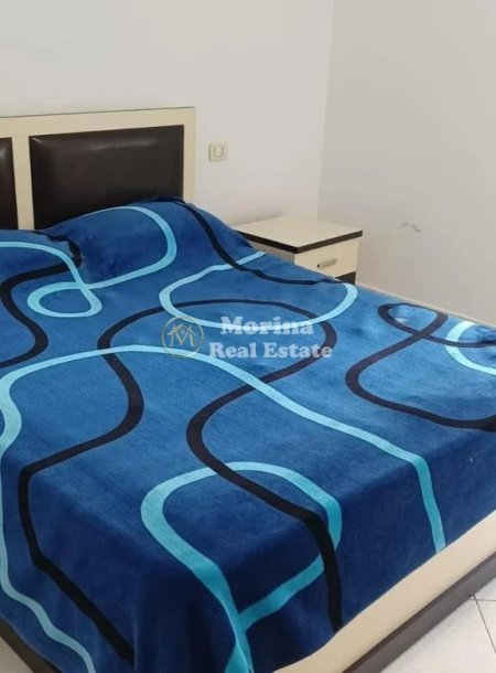 Tirane, shitet Vile 3 Katshe , 279 m² 130.000 € (Kombinat)