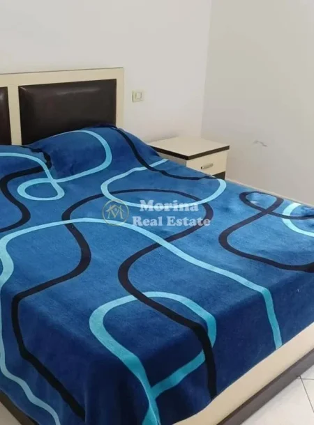 Tirane, shitet Vile 3 Katshe , 279 m² 130.000 € (Kombinat)
