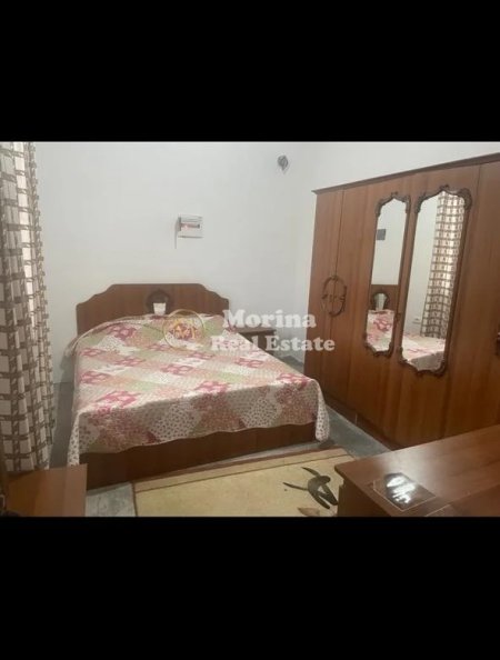 Tirane, shitet Vile 3 Katshe , 279 m² 130.000 € (Kombinat)