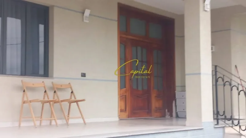 Tirane, jepet me qera apartament 2+1 Kati 1, 120 m² 350 € (SPITALI AMERIKAN 3)