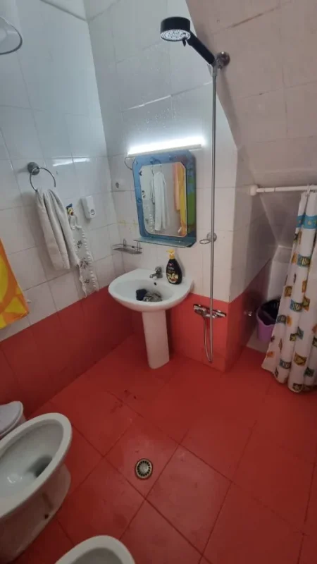Tirane, jepet me qera apartament 2+1 Kati 2, 100 m² 500 € (21 Dhjetori)