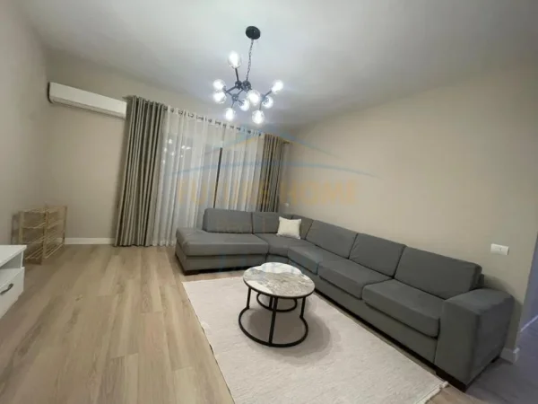 Tirane, jepet me qera apartament 2+1 Kati 3, 111 m² 730 € (KOPESHTI BOTANIK)