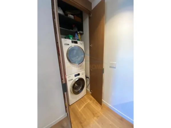 Tirane, shitet apartament 1+1+Ballkon Kati 9, 125 m² 680.000 € (BLLOK)