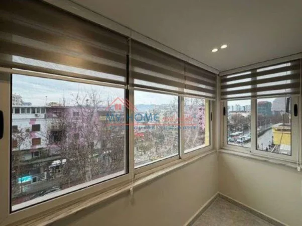 Tirane, shitet apartament 1+1+Ballkon Kati 5, 45 m² 125.000 € 