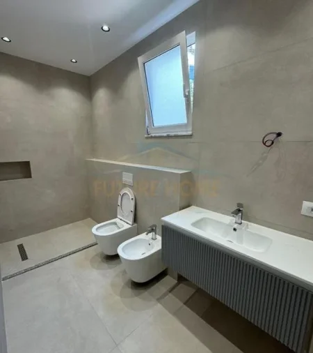 Tirane, shitet apartament 3+1 Kati 2, 137 m² 175.000 € (Rruga dalip topi)