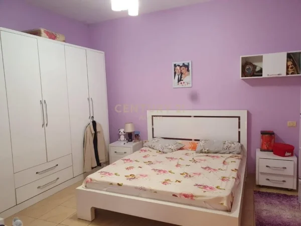 Tirane, jepet me qera shtepi Kati 0, 170 m² 800 € (Qemal Stafa)